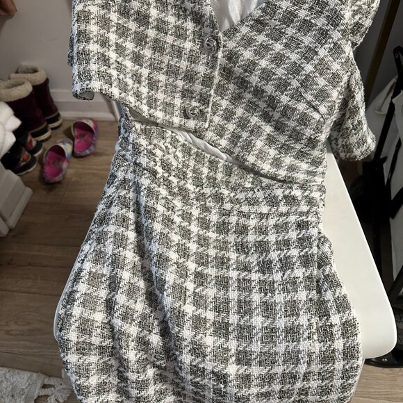 Zara Cute Dress - Picture 2 of 3